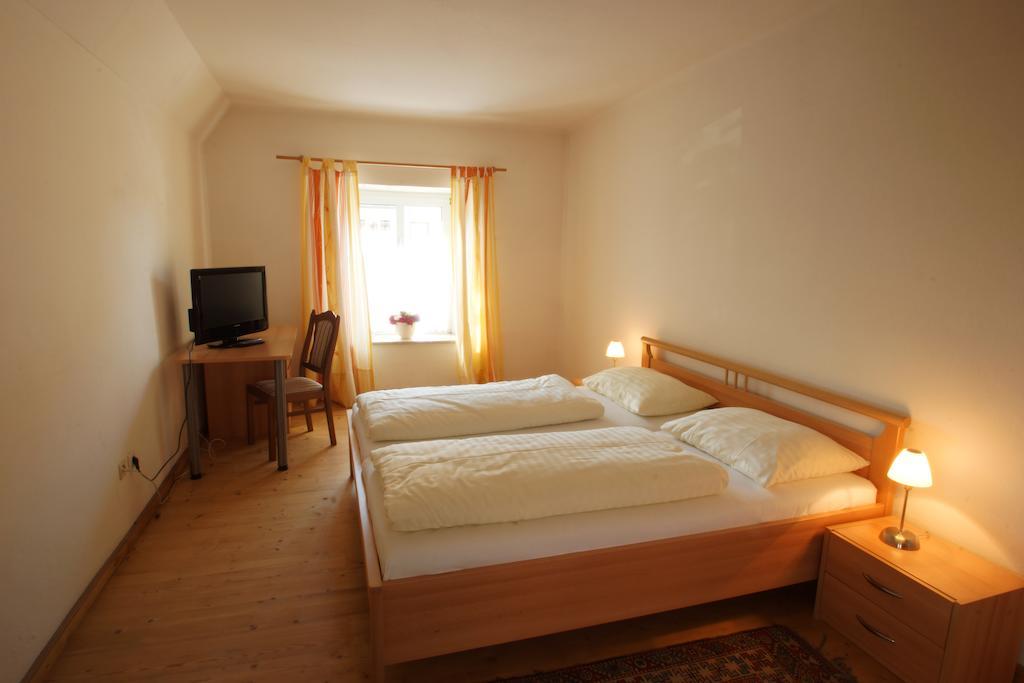 Gasthof Zur Post Straßwalchen Exterior foto